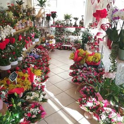 Fleurs de la Saint-Valentin à Cannes : Éveillez l'Amour avec Nos Bouquets Exquis